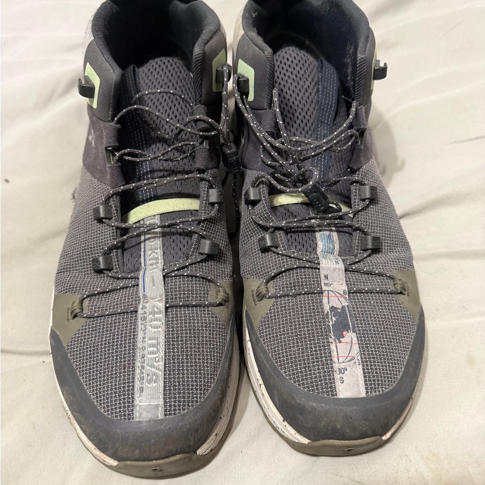 Men's grey Sneakers with Lime Accents